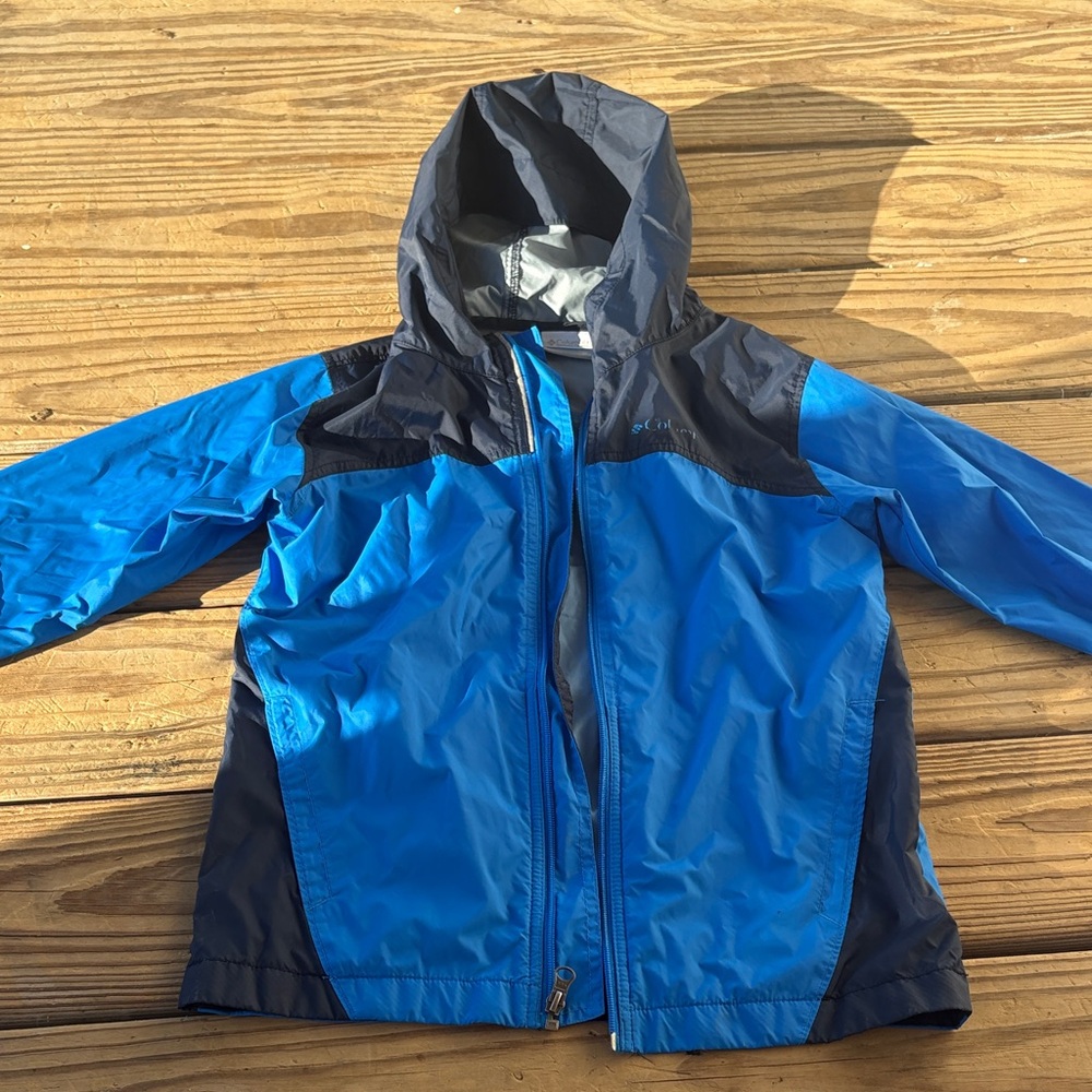 Columbia Kids' Hooded Rain Jacket - Blue & Black
Size Medium